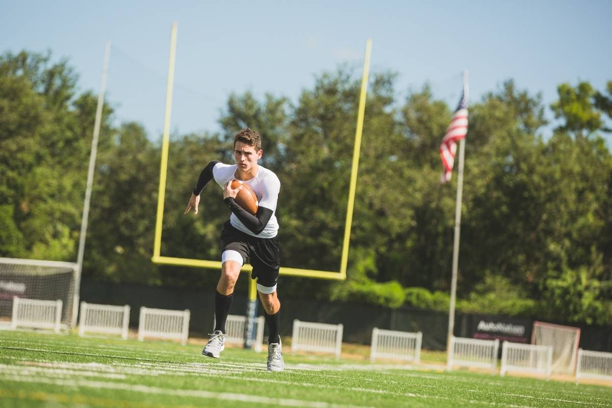 Do Compression Sleeves Really Shorten Injury Recovery Time