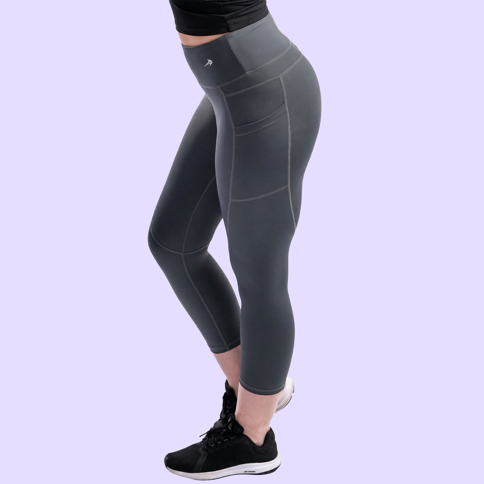 Women's Compression Capris W/ Pockets - Carbon Gray