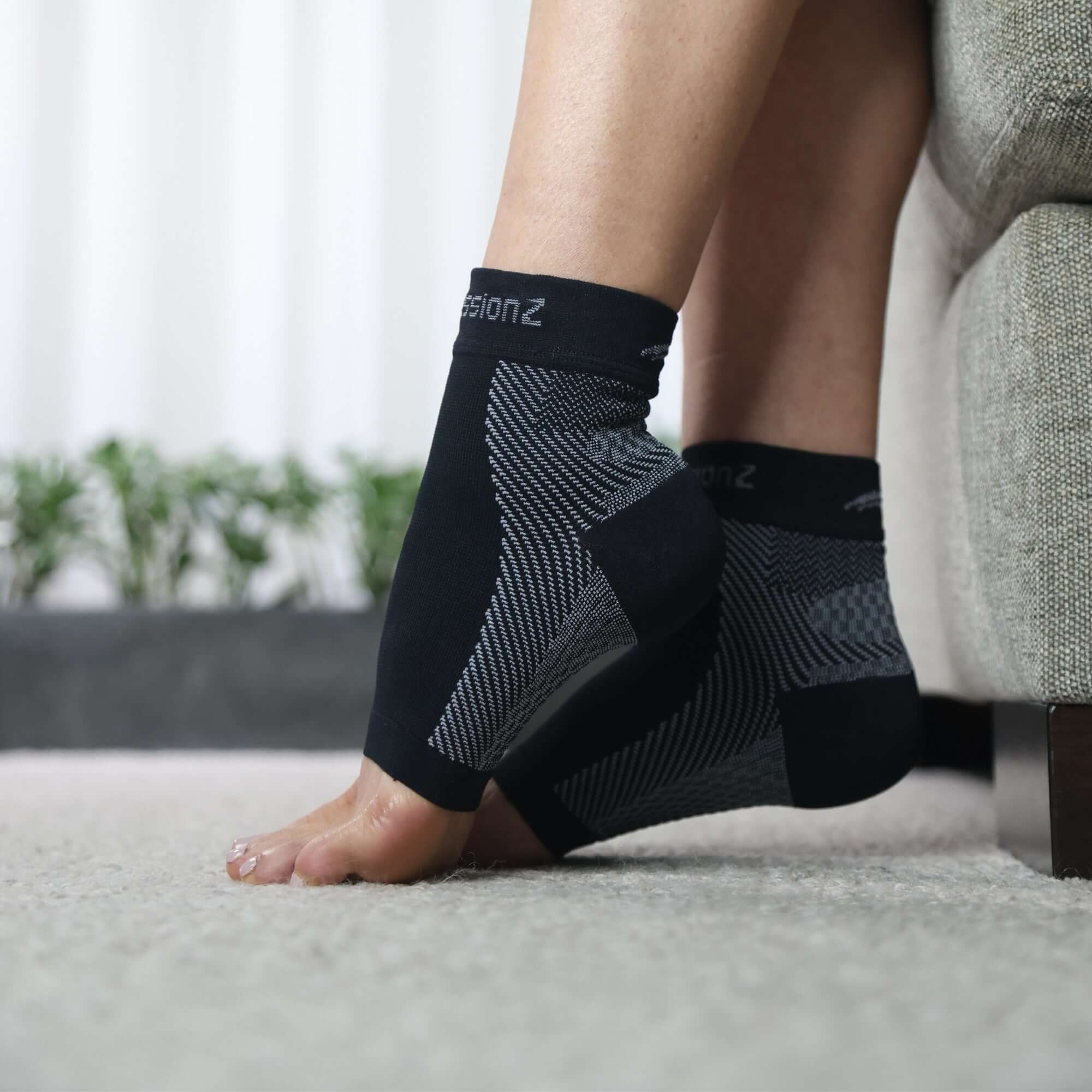 CompressionZ Plantar Fasciitis Socks, RELIEVE FOOT PAIN FAST, REDUCE SWELLING & STABILIZE ANKLE, COMFORTABLE ALL-DAY WEAR